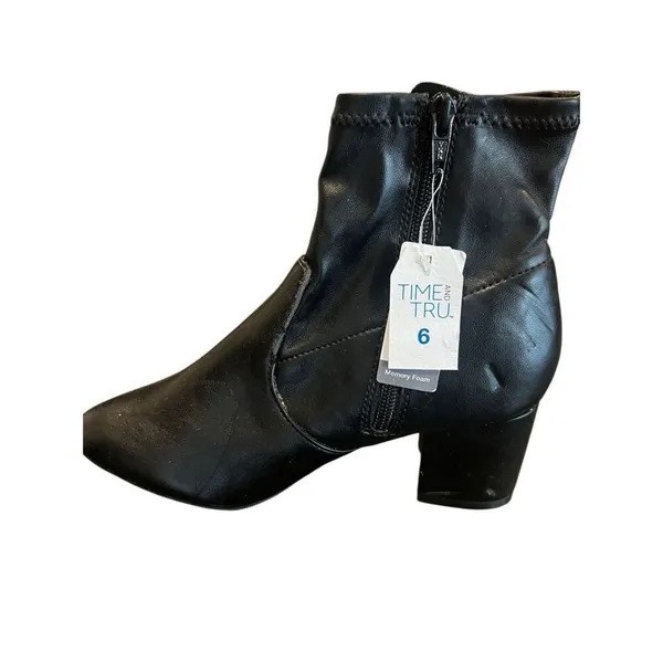 TIME and TRU black ankle Boots Size 6 - Image 8