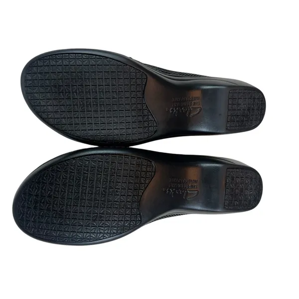 Clarks Slide On Non-Resistant Slip Lightweight Clog Shoes - Image 9