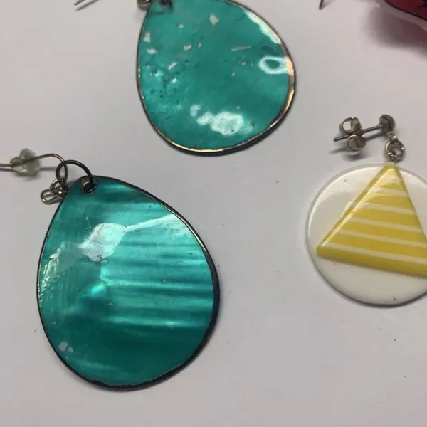 Lot Of 5 Costume Earrings Pierced Dangle Variety - Image 9