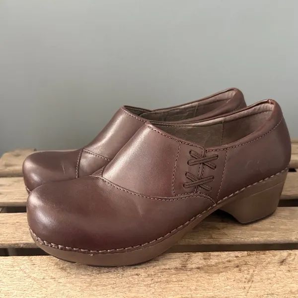 Dansko Stacie Brown Leather Slip-On Clogs Size 6.5-7 EU 37‎ Booties Fall A25 - Image 2