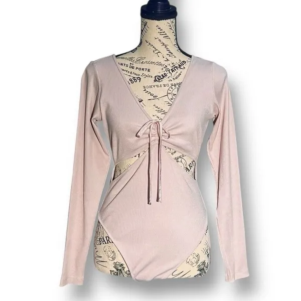 Victoria’s Secret M Mauve Ribbed Bodysuit Long Sleeve‎ Tie Front Cutout Knit - Image 3