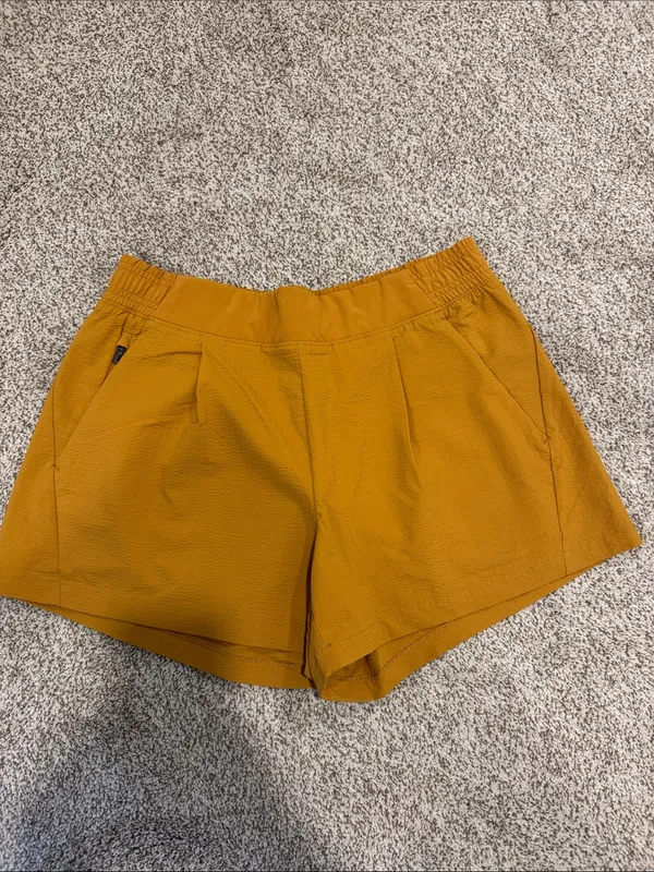 Athleta textured Brooklyn shorts-10, like new - Image 2