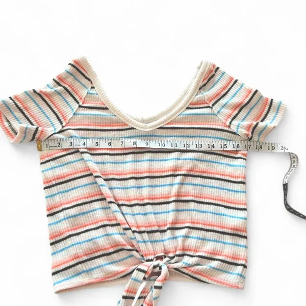 Abercrombie Fitch Top Shirt Short Sleeve Women Small Tie Bottom Tie Front Scoop - Image 5