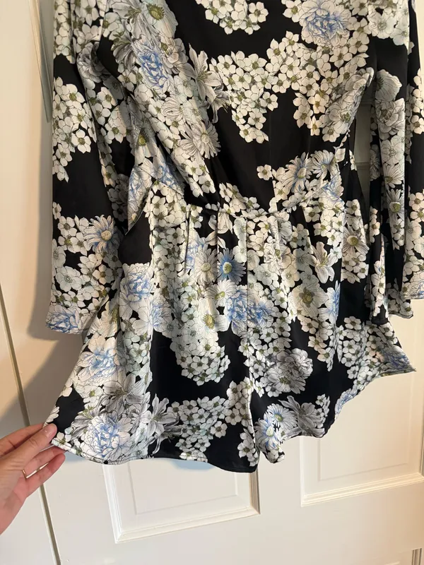Floral Romper Forever 21 - Image 3
