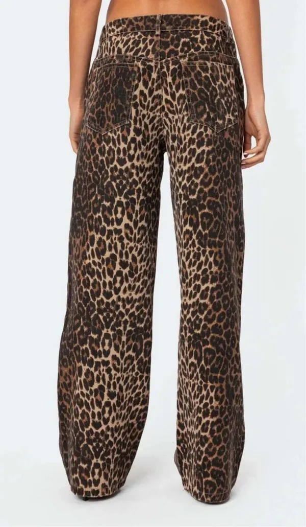 Edikted Leopard Low-Rise Jeans - Image 3