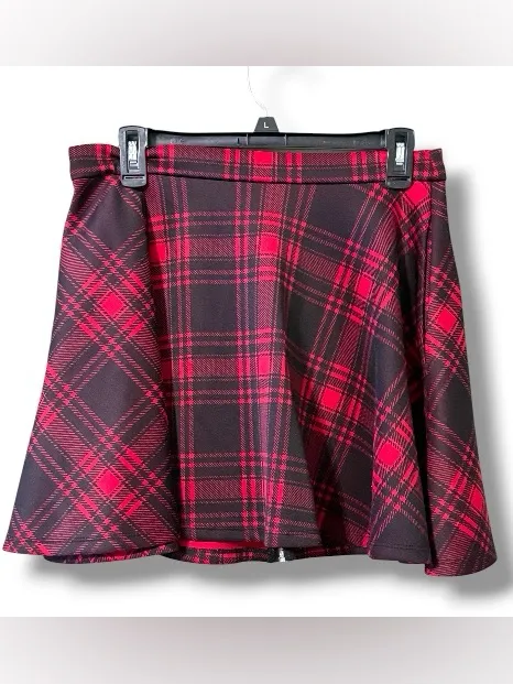 Hot Topic size medium women’s goth skater skirt black and red plaid o-ring - Image 2