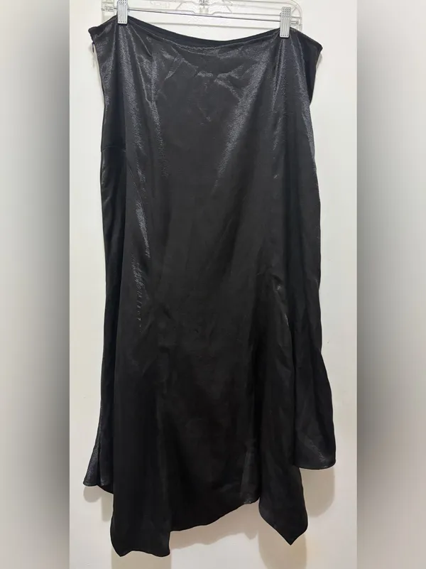 Free People Sunrise Asymmetrical Skirt in Black Sz.14 - Image 3
