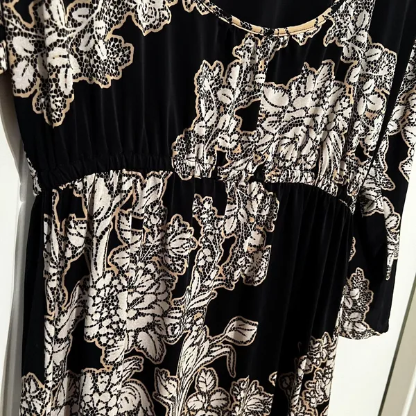 Soma Women’s Round Neck 3/4 Sleeve Knee Length Dress Small Black Cream Floral - Image 5