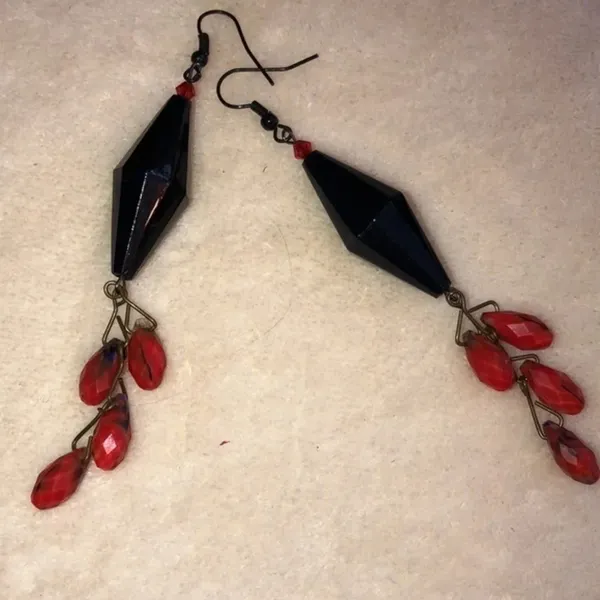 COSTUME Jewelry Red - Image 3