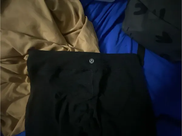 Lululemon cropped Leggings - Image 7