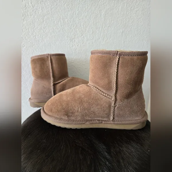 EMU Australia Stinger Mini Boots Women’s Size 5 / Men’s 4 Sheepskin Suede - Image 2