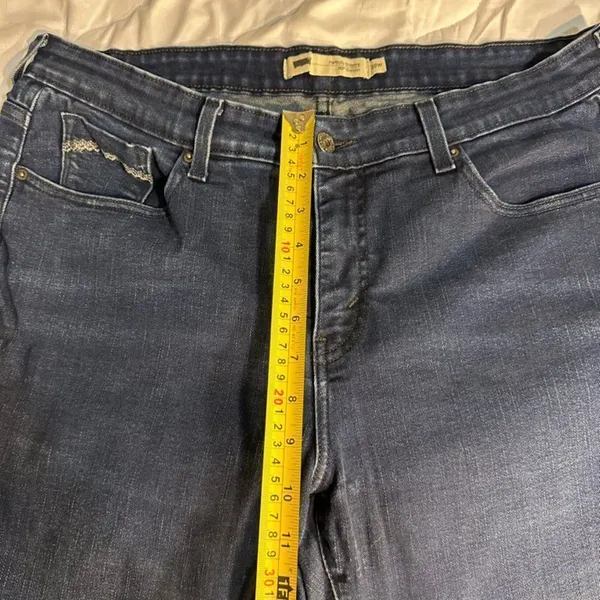 Levi’s Size 20W 512 Perfectly Shaping Bootcut Inseam 28 inches - Image 5
