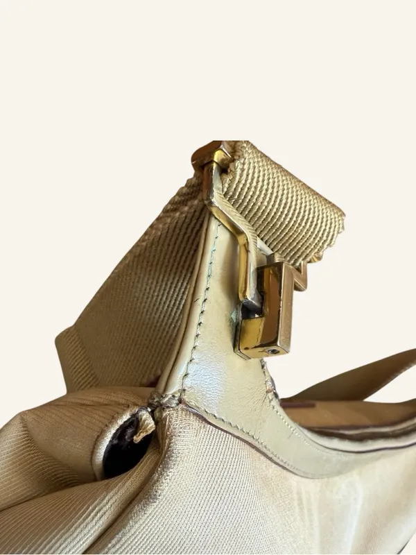 Gucci Sherry Line Beige Tan Canvas Crossbody Shoulder Bag Adjustable Strap - Image 15
