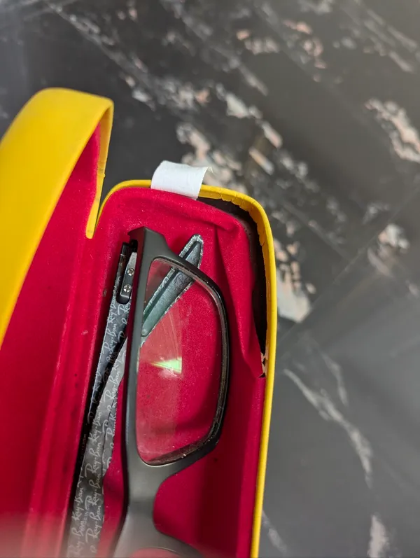 Ray-Ban Eyeglasses Frames And Case - Image 8