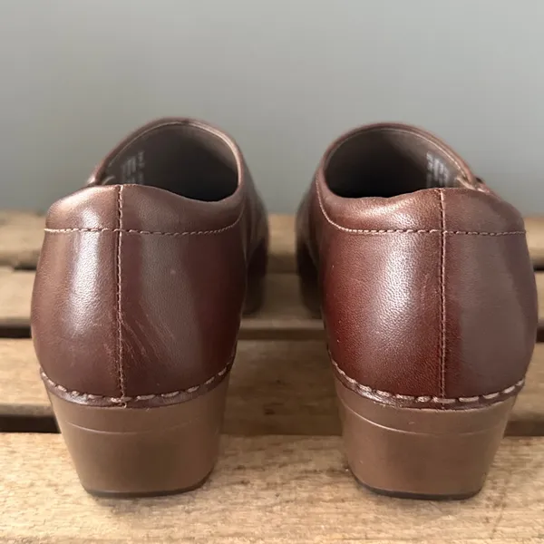 Dansko Stacie Brown Leather Slip-On Clogs Size 6.5-7 EU 37‎ Booties Fall A25 - Image 6