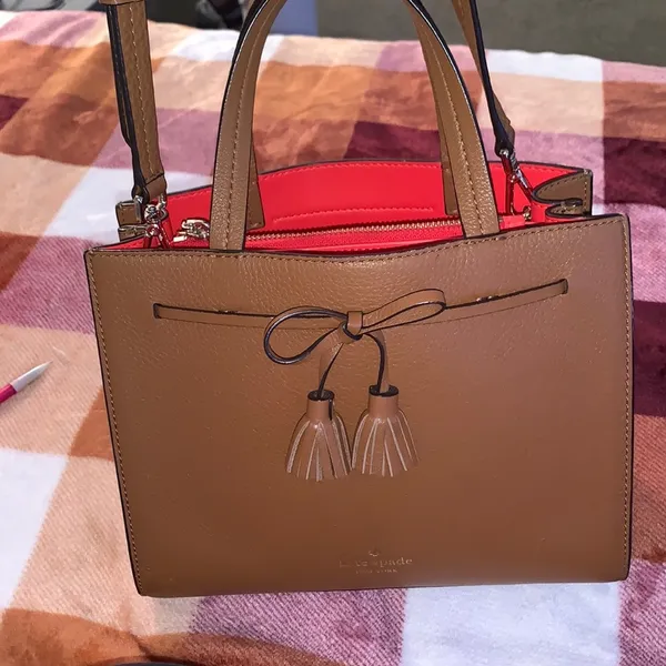 Kate spade bag red interior - Image 4