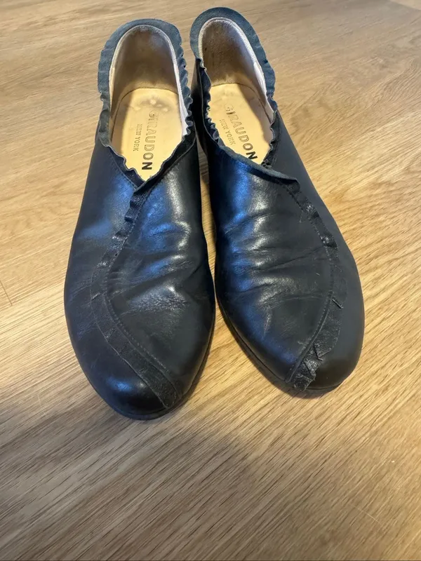 Giraudon New York Black Leather Ruffle Slip-On Shoes EU 39.5 Portugal - Image 2