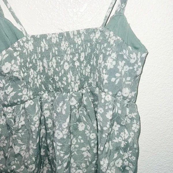 E&M Juniors Green Floral Babydoll Smocked Back Adjustable Strap Tank Top - Image 10