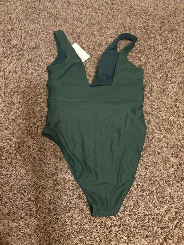 Quince Italian Plunge One-Piece Swimsuit Medium Palm Green NEW NWT Polyamide - Image 4