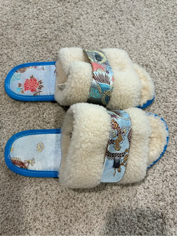Australia Luxe Collective Blue Satin Sheepskin Slippers Women’s Size 8 - Image 2