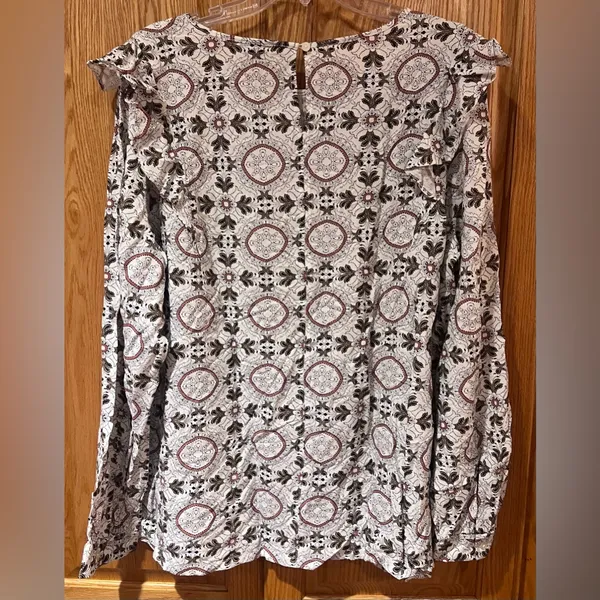 LOFT Medallion Print Ruffle Shoulder Bubble‎ Hem Long Sleeve Blouse Top Size XL - Image 12