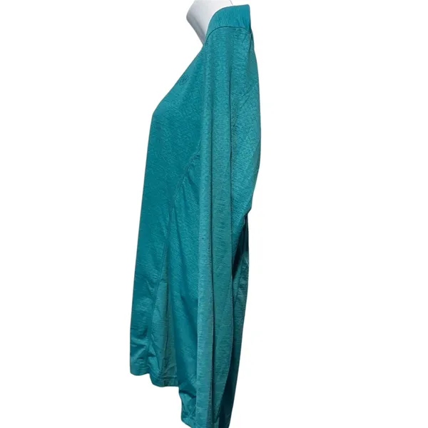 Ariat Women’s AriatTek Embossed Long Sleeve Base Layer Lanai Blue 2XL - Image 3