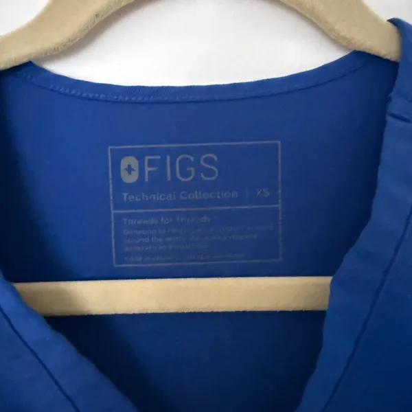 Figs FIONx Catarina One-Pocket Scrub Top Classic Fit V-Neck Blue Medical Sz XS - Image 4