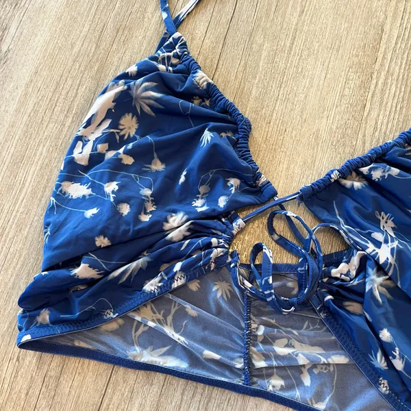 Womens NWT Urban Outfitters Out From Under Blue Criss Cross Cropped Top - L - Image 2