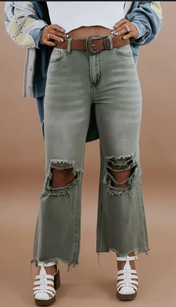 Cropped Flare Jeans - Image 5