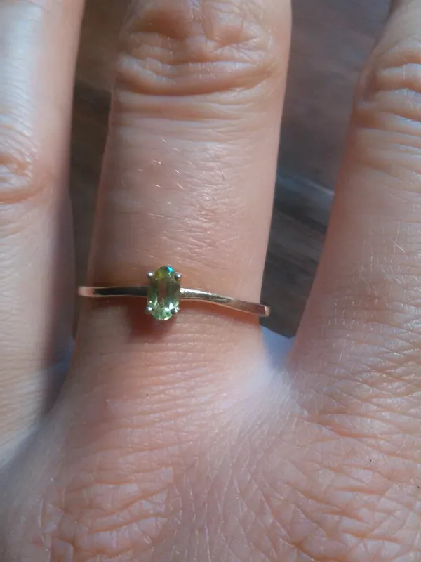 Peridot Oval Solitaire 14K Yellow Gold Over Sterling Silver Ring (Size 9) - Image 8