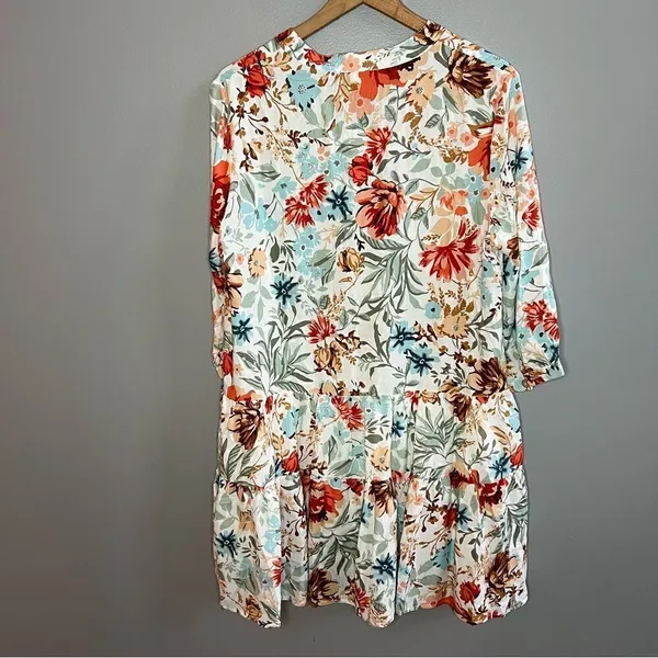 NWT Esther & Co Lanta Floral Dress Size Medium Swing Mini Dress V-Neck - Image 9