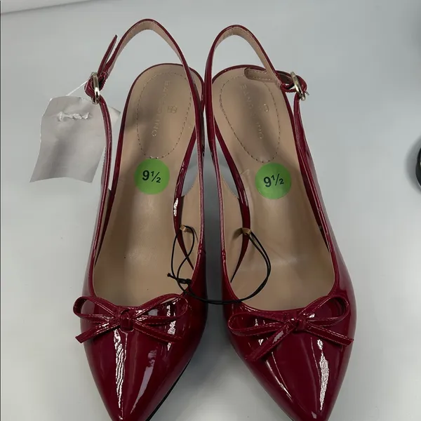 Bandolino Red Patent Slingback Heels - Image 2
