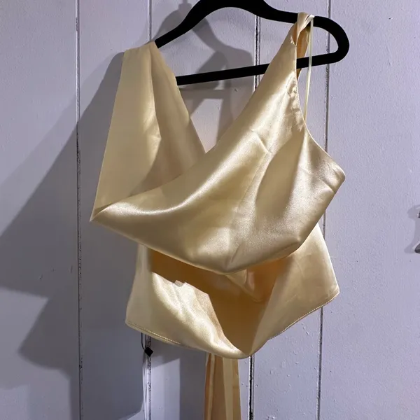 AKIRA NWT Butter Yellow Backless Satin Top Open Back - Image 2