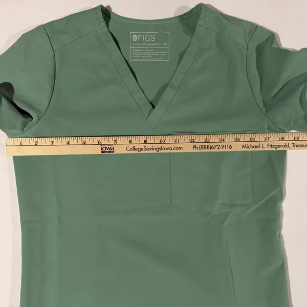 FIGS Casma Scrub Top XS Surgical Green V-Neck Technical Collection Work Nurse - Image 6