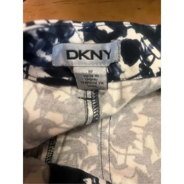 DKNY Women's Blue Patterned Pants Size 10 (4413) - Image 5