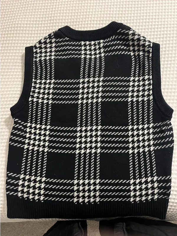 Abercrombie Sweater Vest - Image 2