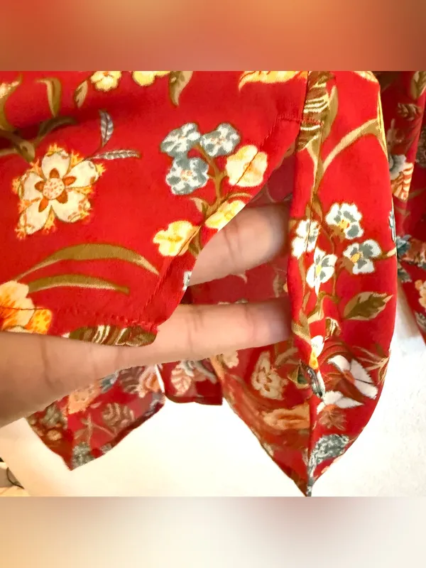 Loft Womens Shirt Blouse Red Floral Button Up Long Sleeve Size Medium - Image 11