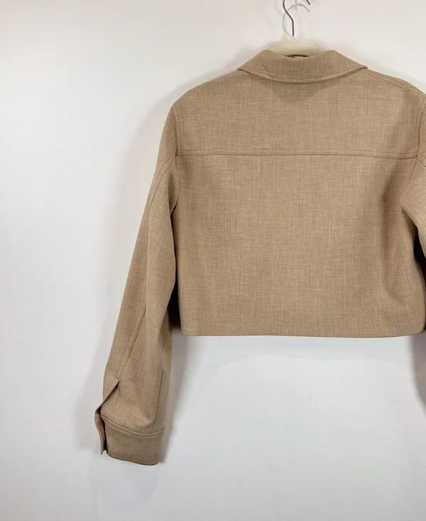 Aritzia Wilfred Womens Jacket Beige Little Cropped Button Up Crepette Stretch XS - Image 9