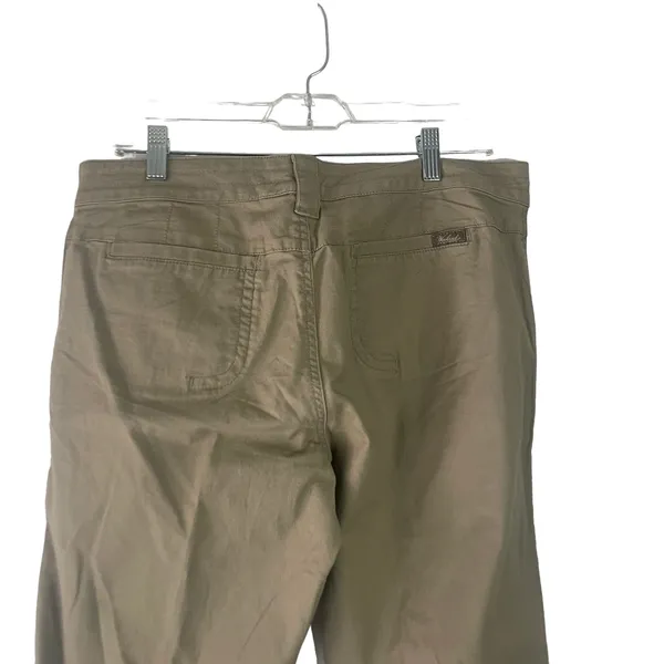 Woolrich Women's‎ Size 12 Khaki Casual Straight Pants - Image 5