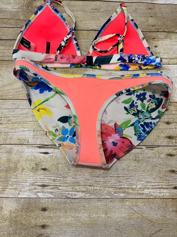 triangl swimwear Multicolor neoprene Floral Bikini size Small - Image 4
