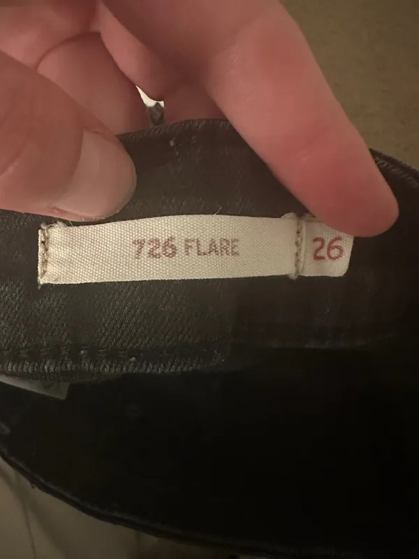 Levi’s Flare Jeans - Image 5