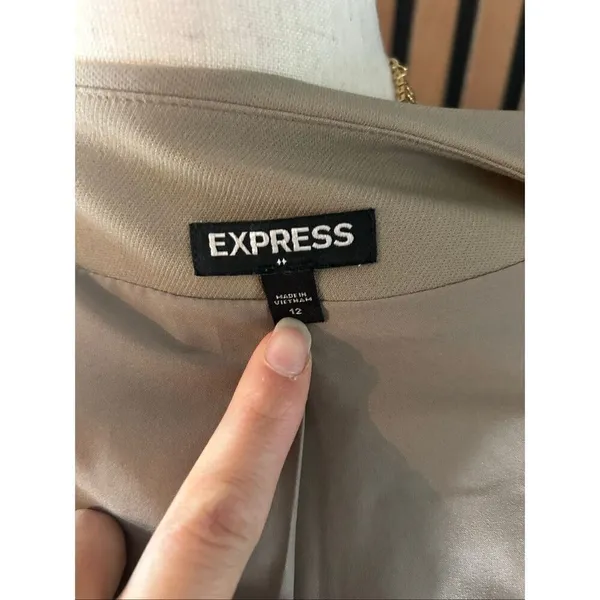 Express tan blazer size 12 short style office wear stylish office blazer - Image 5