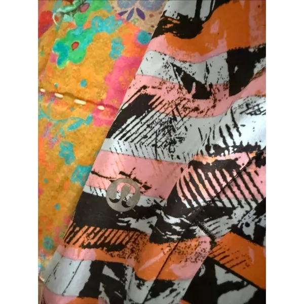 Lululemon Women’s 8 Run Time Short Inversion Print - Image 5