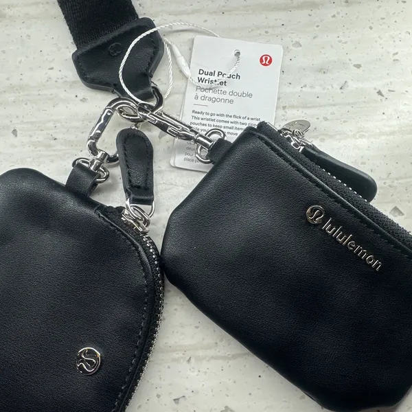 Lululemon Dual Pouch Wristlet Black - Image 2