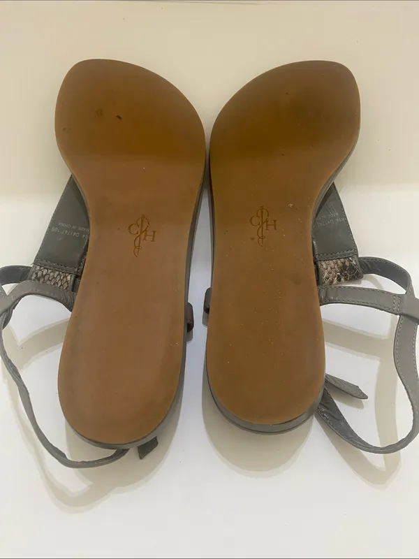 COLE HAAN Molly Flat Thong ll gray leather with snake skin pattern size 10 - Image 5