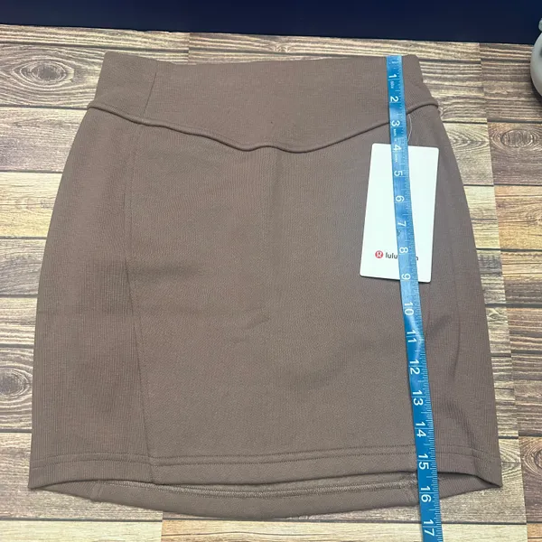 Lululemon Scuba High Rise Mini Skirt NWT Size XS (TPTC) LW8ALSS - Image 9