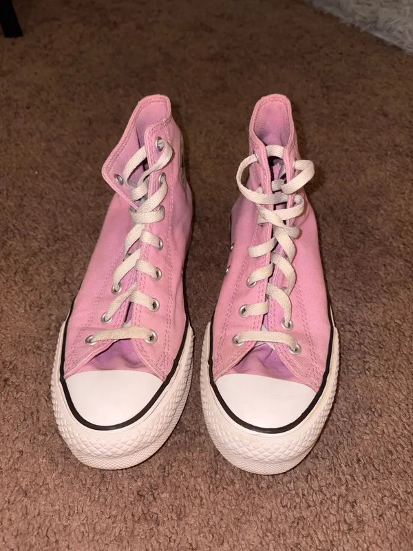 Pink converse  - Image 3