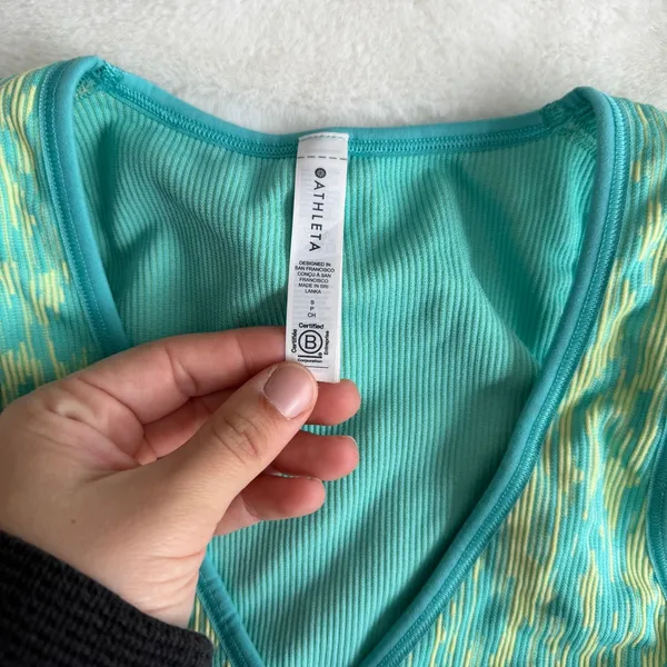 Athleta Aurora Seamless Crop Rib Tank Size Small - Image 3