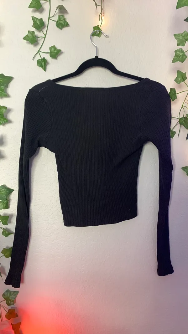 Brandy Melville Long Sleeve Button Up Shirt - Image 4