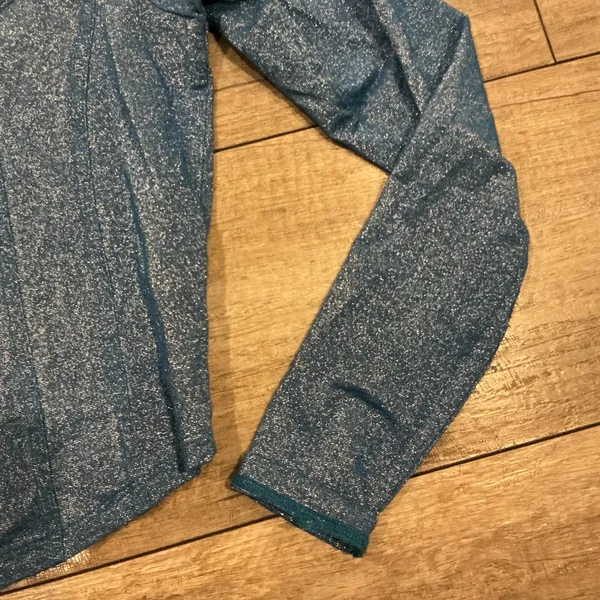 Hollister Long Sleeve Square Neck Glitter Top Blue Size‎ Medium - Image 2